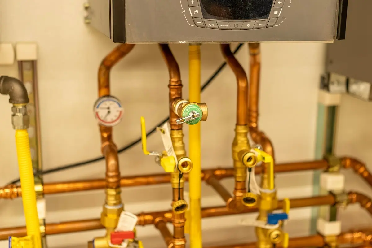 Licensed technician providing Water Heater Installation for a homeowner in North Kensington